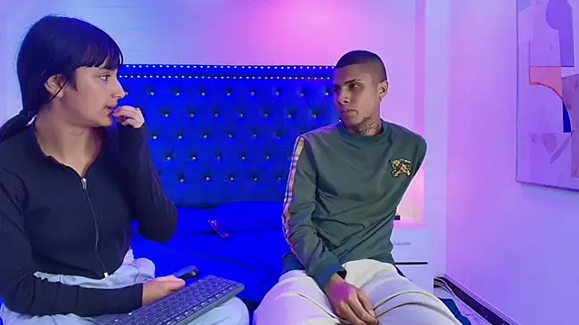 Damian and roxanne online show from 4, 12, 2025