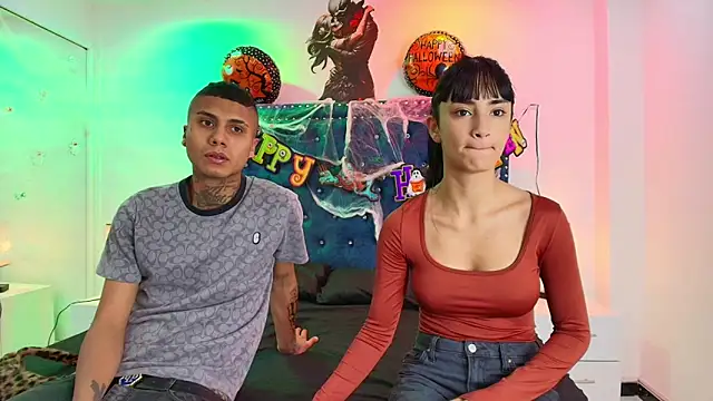 Snapshot of Damian_and_roxanne chatting on 2, 11, 2025 Damian and roxanne online show from 2, 11, 2025