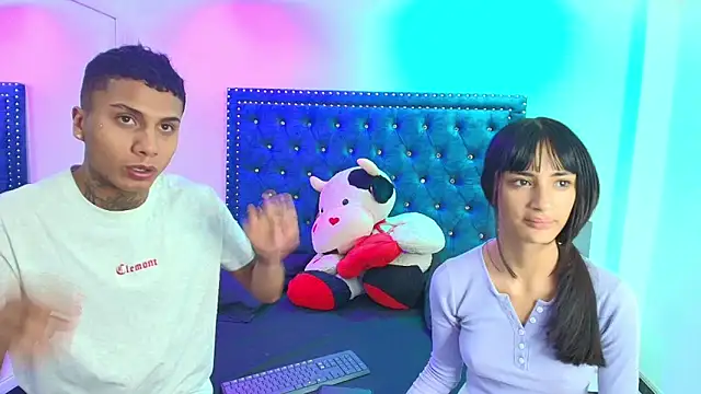 Snapshot of Damian_and_roxanne chatting on 19, 9, 2025 Damian and roxanne online show from 19, 9, 2025