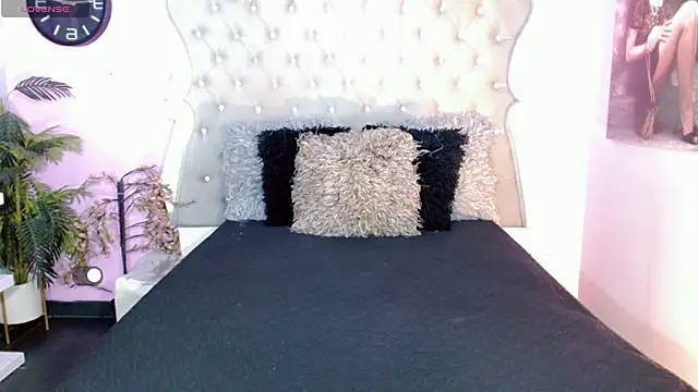 Snapshot of Honey_Moontsts chatting on 8, 2, 2026 Honey Moontsts online show from 8, 2, 2026