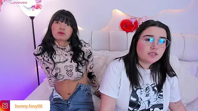 foxybunny online show from 4, 3, 2026