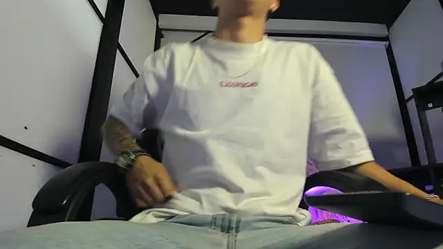 liaamsmiith  online show from 24, 2, 2026