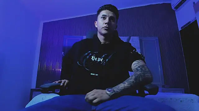 Snapshot of liaamsmiith_ chatting on 25, 9, 2025 liaamsmiith online show from 25, 9, 2025