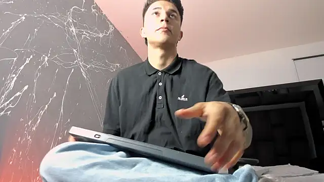 Snapshot of liaamsmiith_ chatting on 20, 9, 2025 liaamsmiith online show from 20, 9, 2025