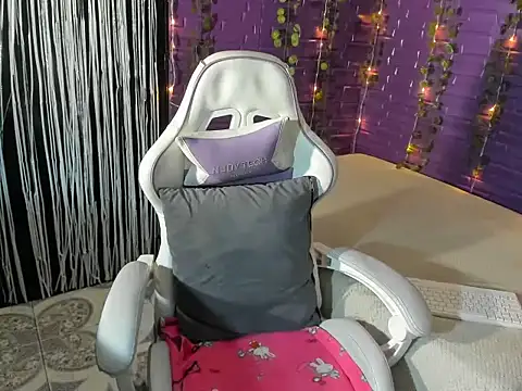 Zulema R1 online show from 14, 11, 2025