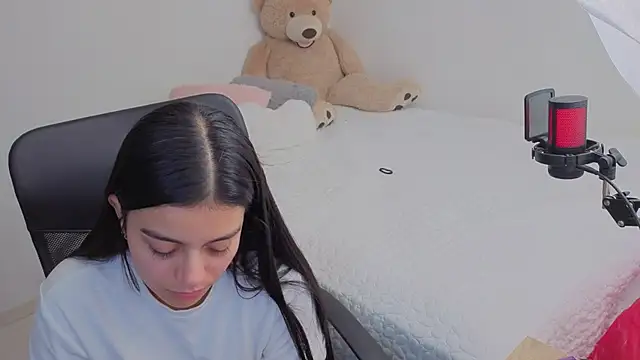 valerihouse online show from 7, 2, 2026