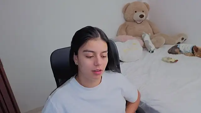 valerihouse online show from 28, 2, 2026