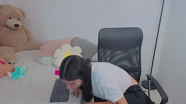 valerihouse online show from 28, 10, 2025