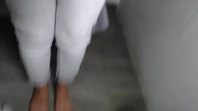 madison  love  online show from 13, 10, 2025