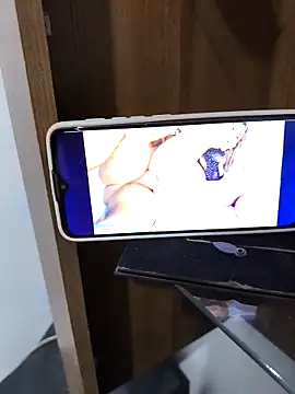 Tijucanodisponivel online show from 12, 9, 2025