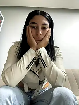 Scarlett 12 online show from 26, 9, 2025