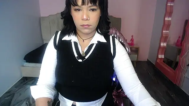 Snapshot of Vivi_rosse_ch chatting on 10, 9, 2025 Vivi rosse ch online show from 10, 9, 2025