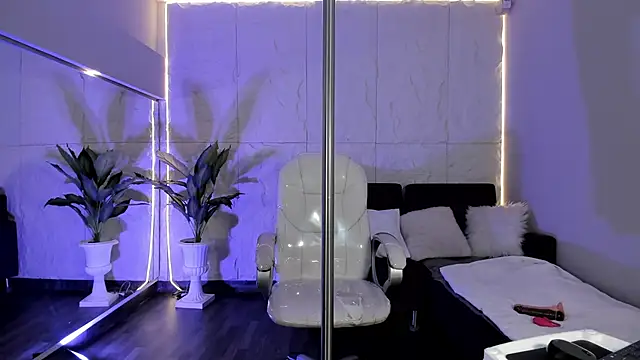 AariaLove online show from 27, 11, 2025