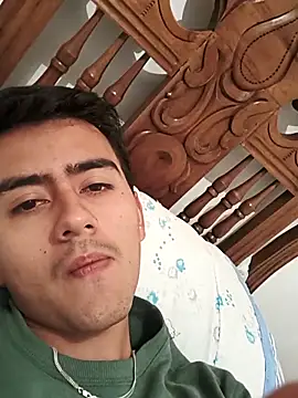 Snapshot of -mrpaul chatting on 1, 10, 2025 -mrpaul online show from 1, 10, 2025