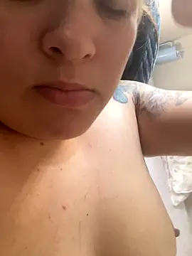 bruna438 online show from 11, 10, 2025