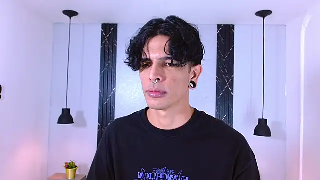 Franvill Trato online show from 6, 10, 2025