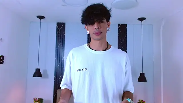 Franvill Trato online show from 25, 9, 2025