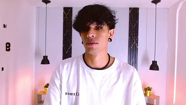 Franvill Trato online show from 4, 10, 2025