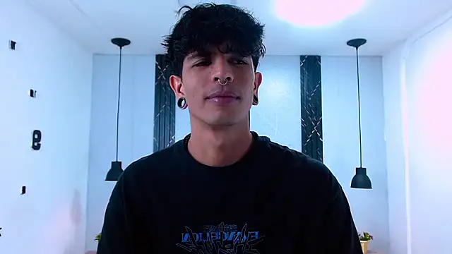 Franvill Trato online show from 28, 10, 2025