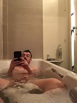 Snapshot of jaycoy22 chatting on 6, 2, 2026 jaycoy22 online show from 6, 2, 2026