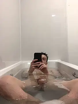 Snapshot of jaycoy22 chatting on 18, 2, 2026 jaycoy22 online show from 18, 2, 2026