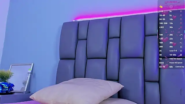 Niicolle Evanss online show from 6, 10, 2025