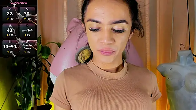 Snapshot of Cristal_Gem1 chatting on 24, 6, 2026 Cristal Gem1 online show from 24, 6, 2026