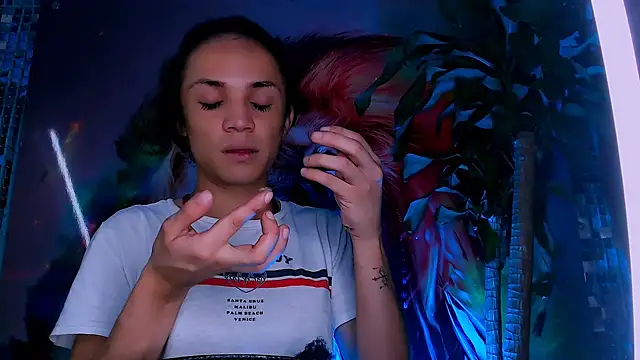 Cristal Gem1 online show from 11, 11, 2025