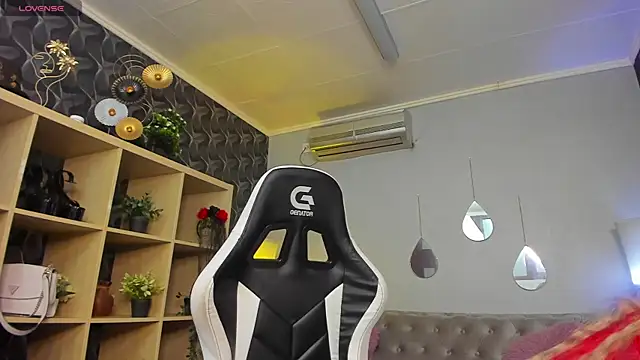 xPuka online show from 3, 12, 2025