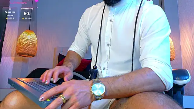 Thaiel Fosteer online show from 1, 10, 2025