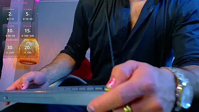 Thaiel Fosteer online show from 4, 10, 2025