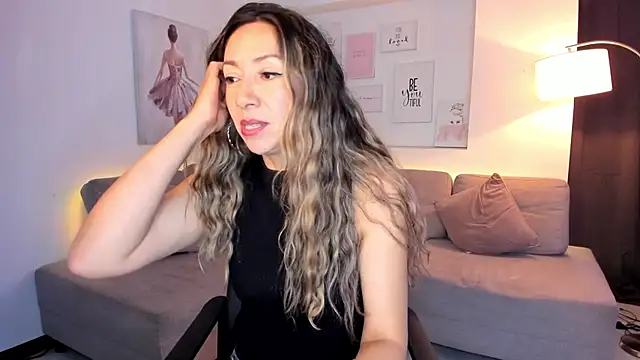 Laly dolce online show from 20, 9, 2025