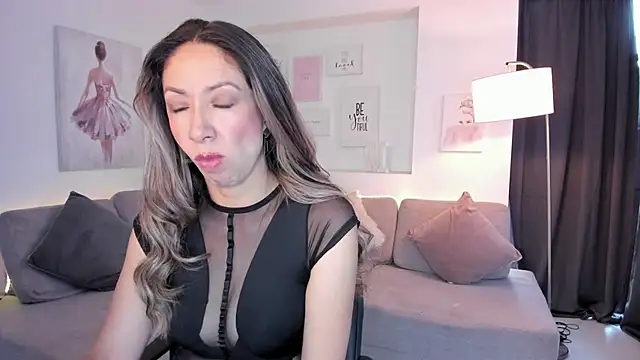 Laly dolce online show from 3, 10, 2025