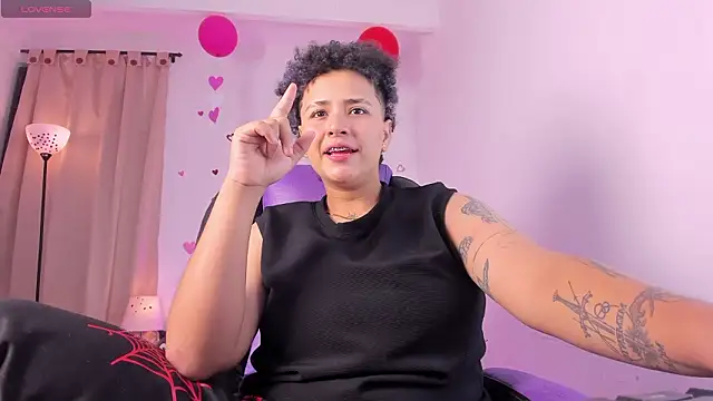 LiaaMoretzz online show from 15, 2, 2026