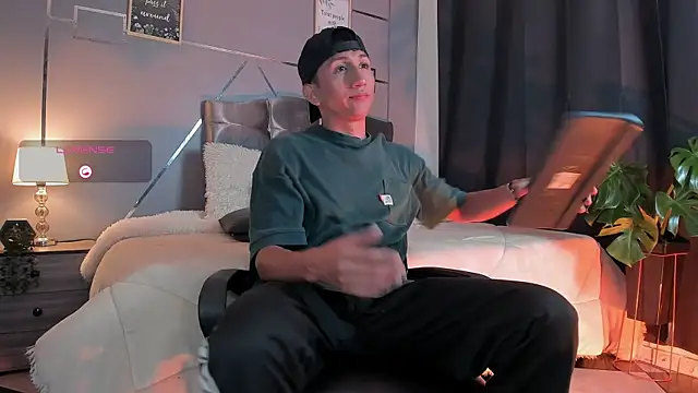 oliver mr  online show from 17, 11, 2025