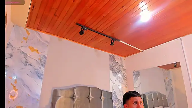 Snapshot of oliver_mr_ chatting on 7, 2, 2026 oliver mr online show from 7, 2, 2026