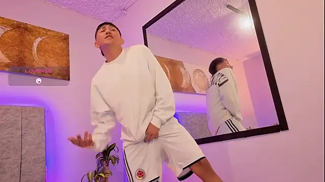 oliver mr  online show from 20, 11, 2025