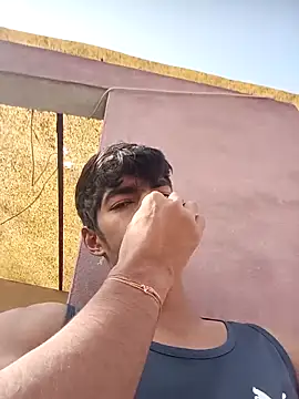 monster 33 online show from 15, 11, 2025