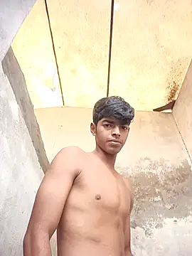 monster 33 online show from 28, 10, 2025