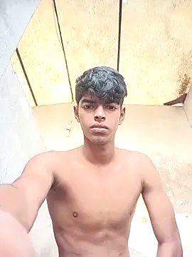 monster 33 online show from 23, 10, 2025