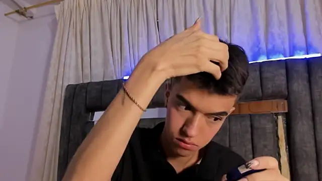 dylan 202520  online show from 24, 9, 2025