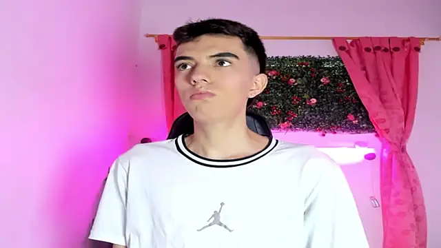 dylan 202520  online show from 23, 9, 2025