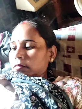 Snapshot of Pooja750 chatting on 13, 5, 2026 Pooja750 online show from 13, 5, 2026
