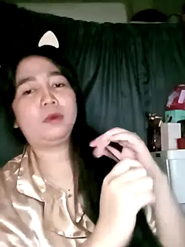 Asianhotskinny online show from 20, 4, 2026