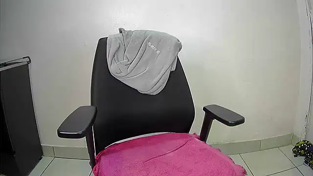 GingerGlow94 online show from 11, 9, 2025