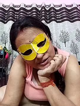 Snapshot of Gullapi chatting on 4, 4, 2026 Gullapi online show from 4, 4, 2026