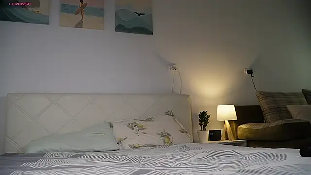 KaeliaScorch online show from 3, 10, 2025