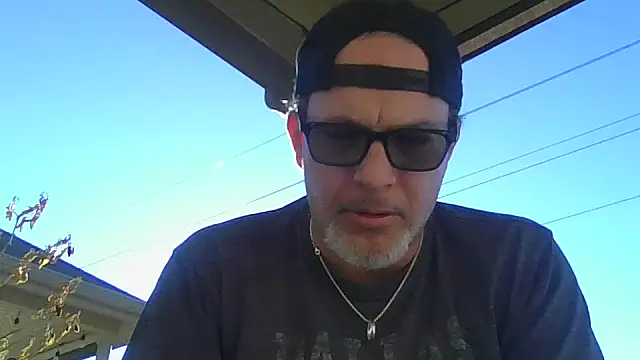 Slinkypoppet online show from 11, 11, 2025