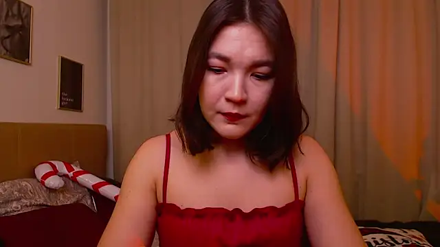 Halle Berrry online show from 18, 12, 2025