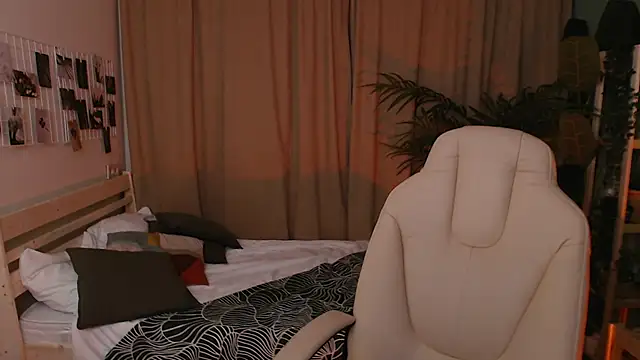 Halle Berrry online show from 26, 11, 2025